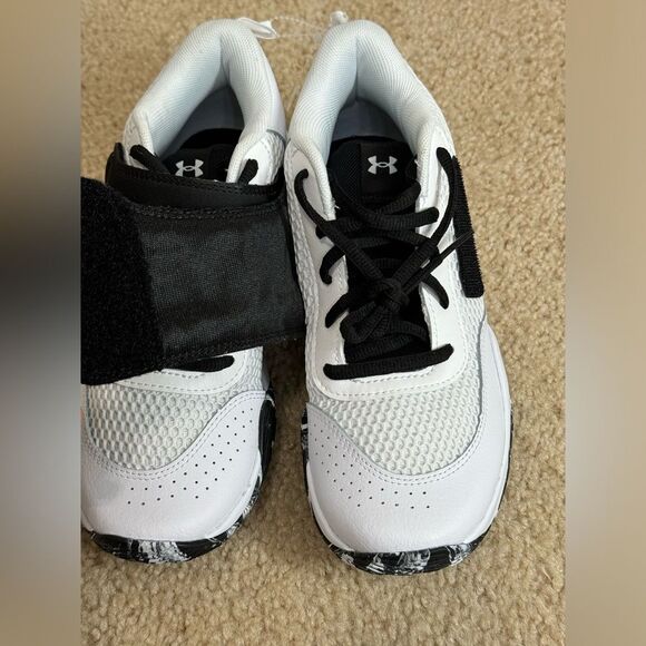 NWT Under Armour unisex-child Pre School Zone Basketball 2 Shoe Sz 5.5 - Picture 7 of 10